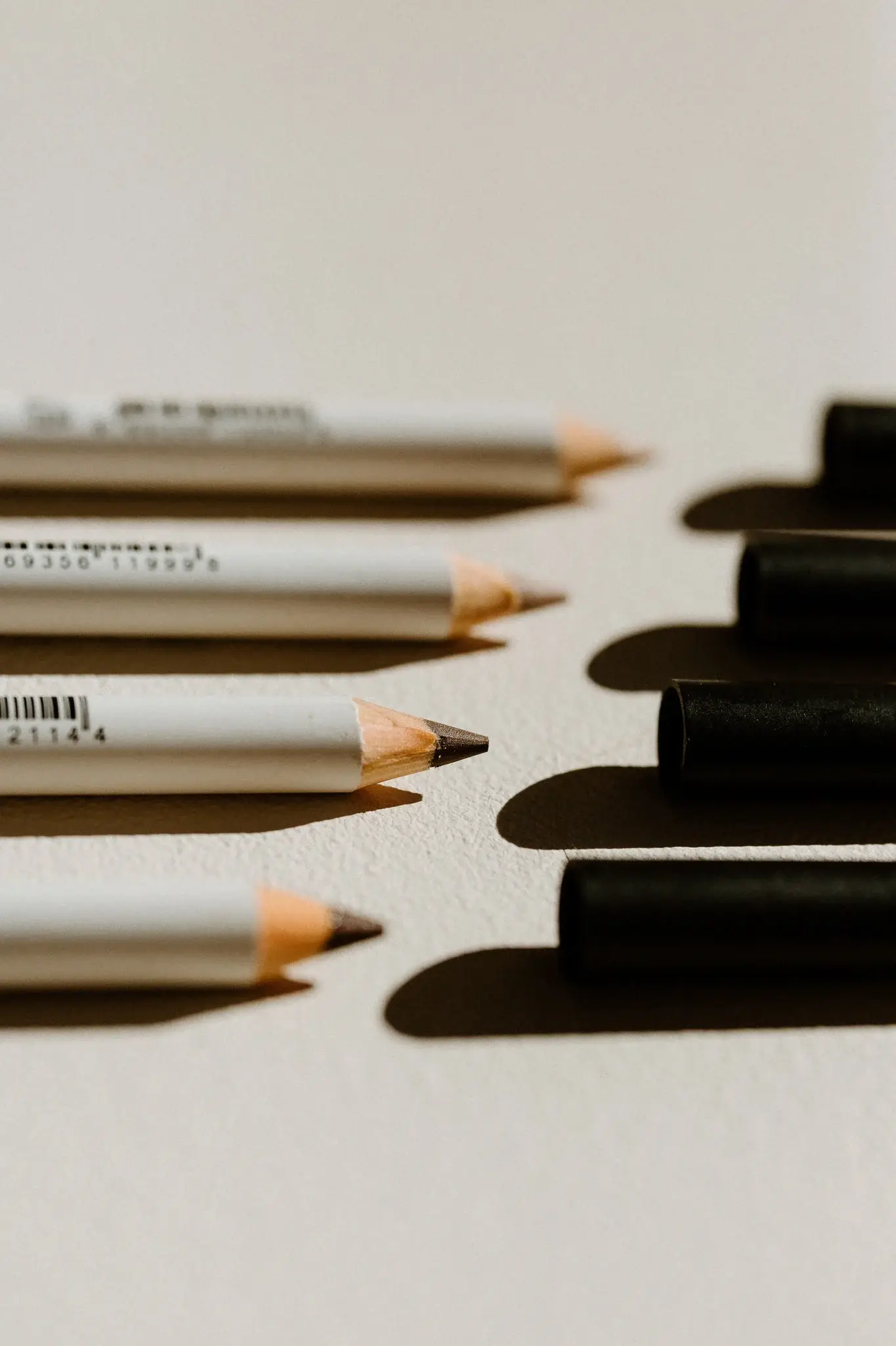 Pure Anada Natural Cosmetics - Wholesale Eyebrow Pencil/Filler - Ash Brown Pureline Brow Pencil3