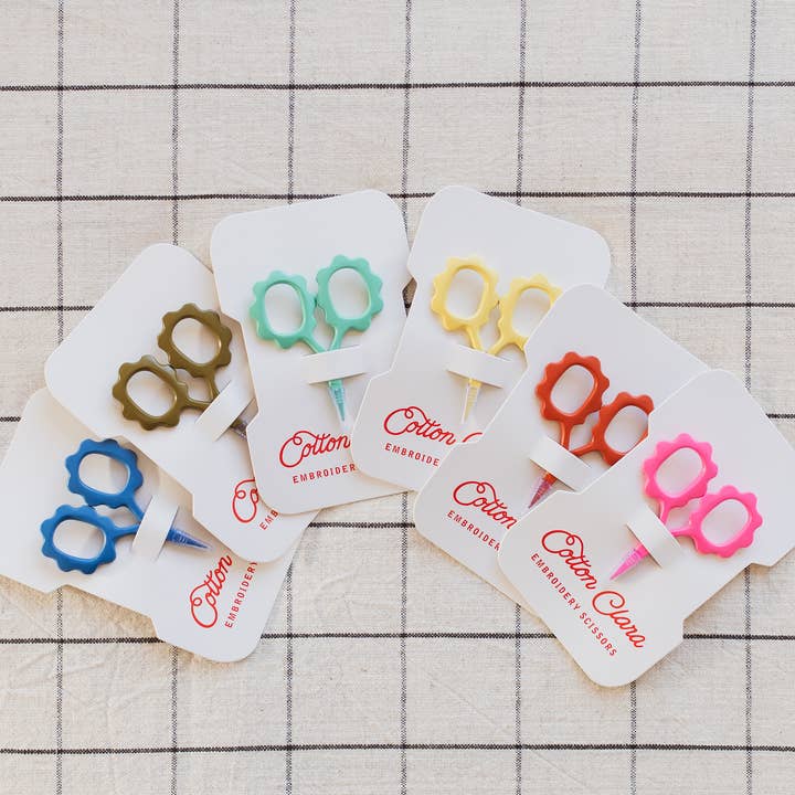 Cotton Clara Craft Kits & Supplies - Wholesale Scissors - Mini Sunflower Embroidery Scissors1