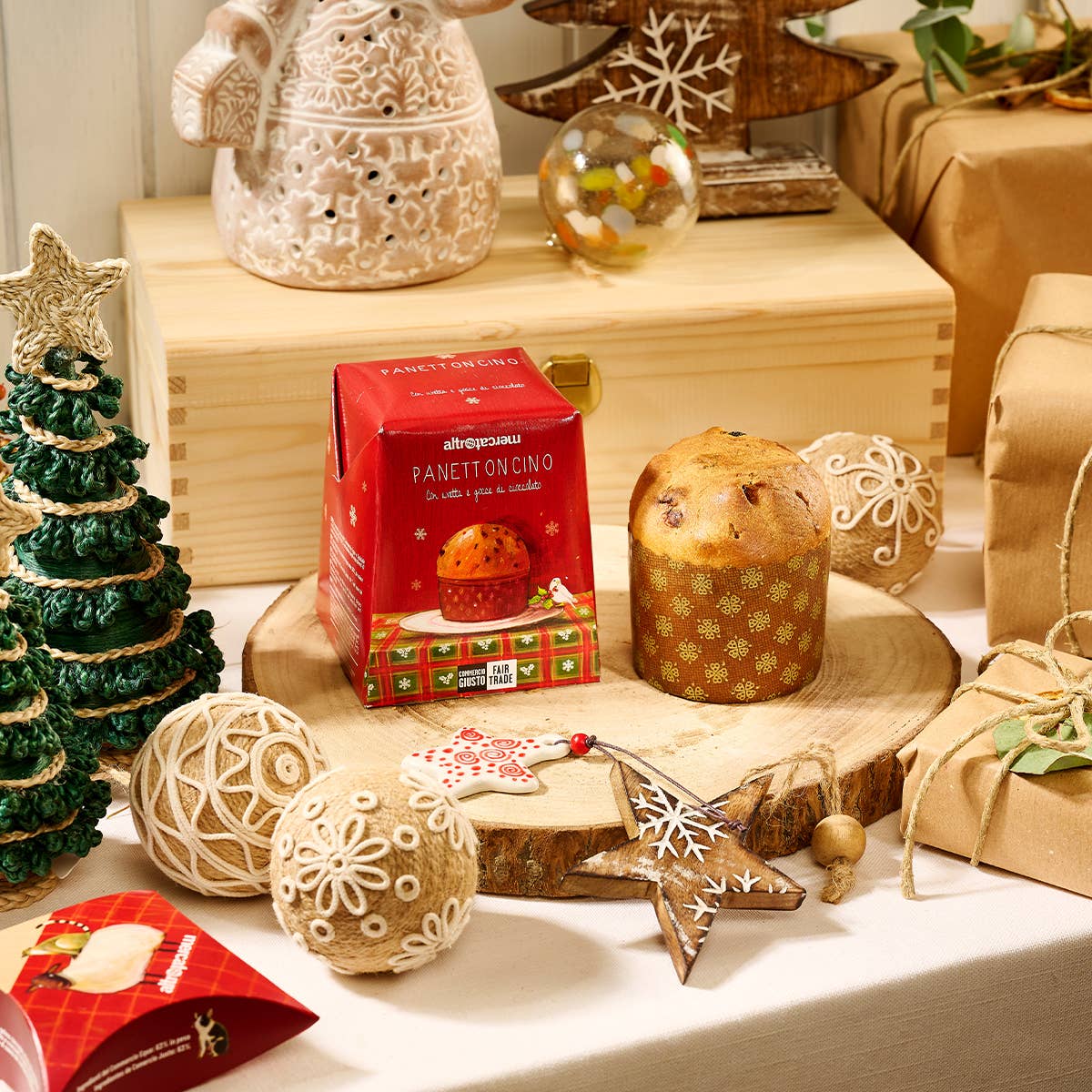 Altromercato - Wholesale Cake - Small Panettone With Chocolate Drops & Raisins 100 g7