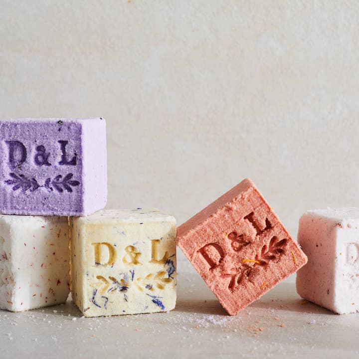 Dot & Lil - Wholesale Bath Bomb/Fizz - Lavender & Hibiscus Sparkling Milk Bath Cube7