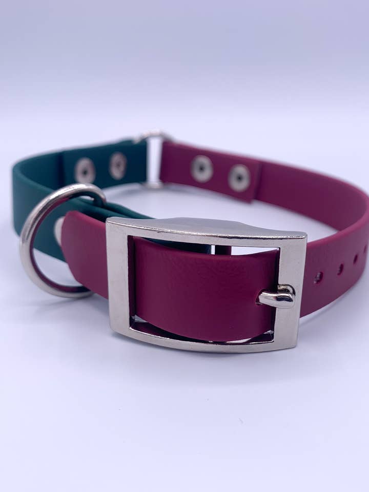 Collare in BioThane bicolore MULBERRY/GREEN per la vendita all'ingrosso da parte di Cavapoo Creations