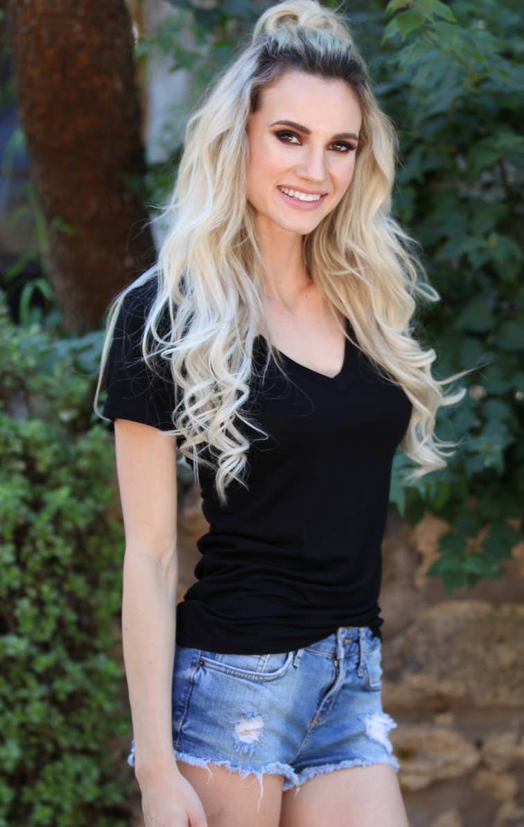 ANGIE - Vendita all'ingrosso Maglietta - Donna - Maglietta basica a scollo a V X2731-ASIS0