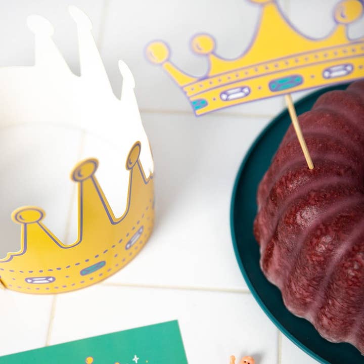Catholic Family Crate® - Wholesale Party Sign/Banner - King Cake Kit