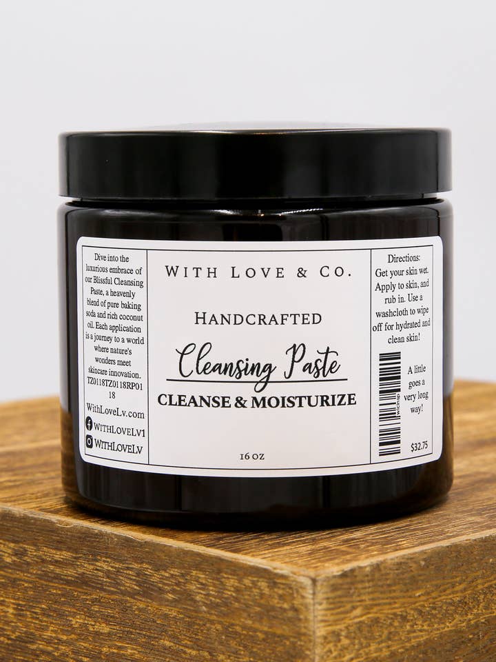 Pâte nettoyante pour la vente par With Love & Company