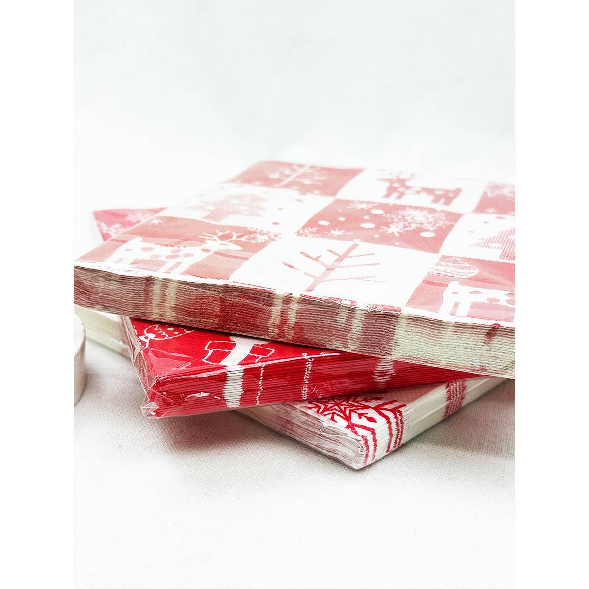 MÉLANGER LA COULEUR Serviettes thème flocon de neige de Noël et rouge blanc en vente sur Faire3