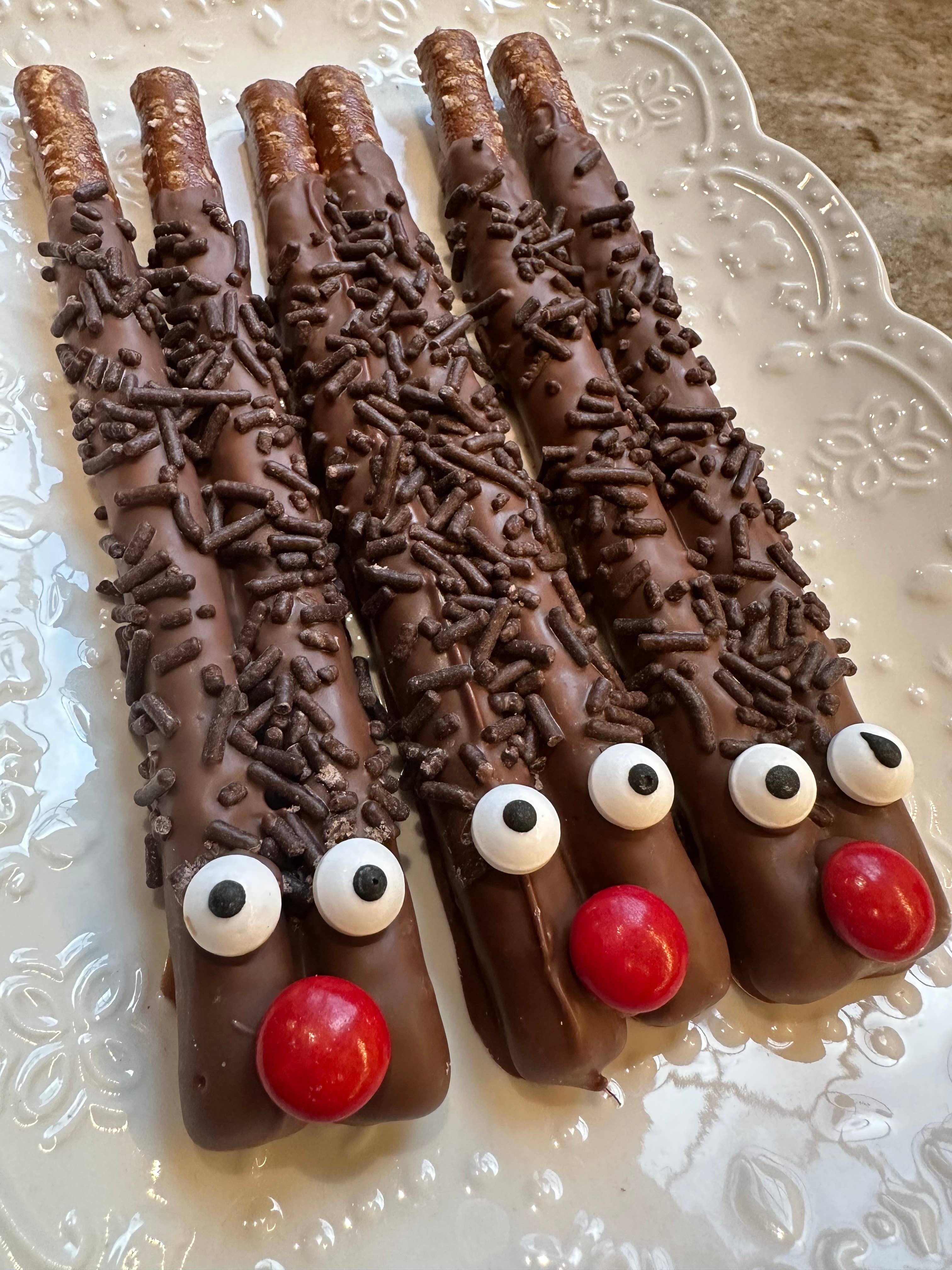 Delightful Chocolates - Wholesale Chocolate Covered Sweets - Reindeer Double Chocolate Covered Pretzel Rods1