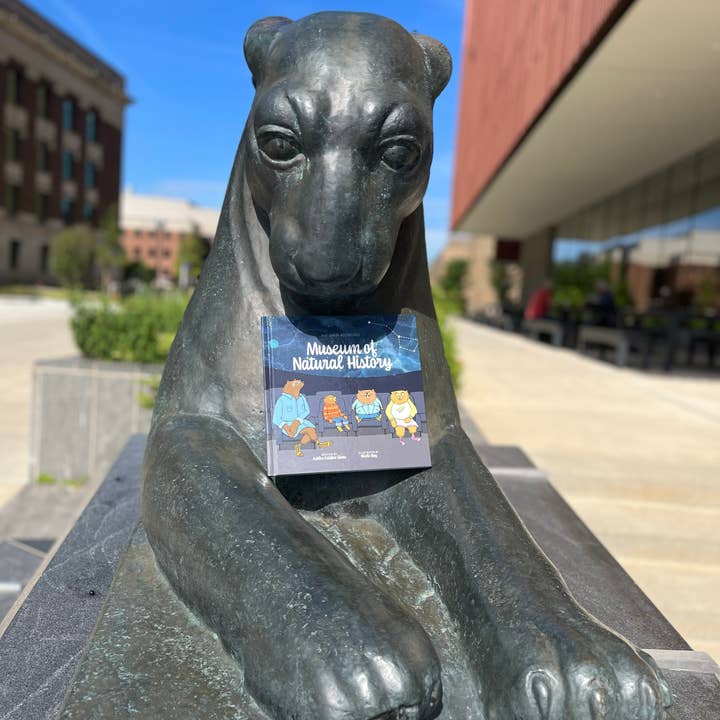 Sloe Gin Fizz - Wholesale Preschool Book (3-5) - Ann Arbor Adventures: Museum of Natural History Book6