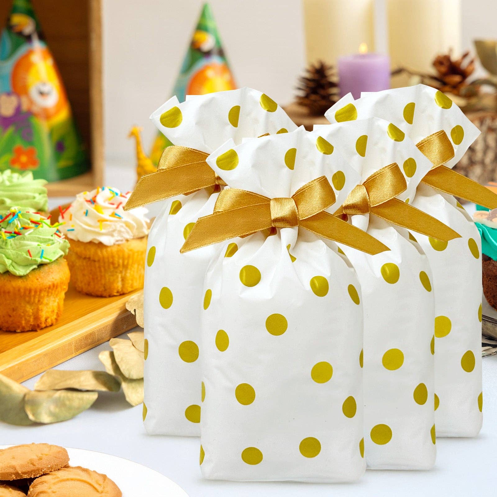 Wrapables.com - Wholesale Party Favor Bag/Box - Wrapables Gold Dots Drawstring Treat Bags (50pcs)5