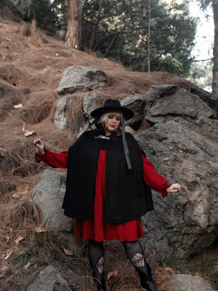 Lively Ghosts - Wholesale Cape - Women's - Seance Cape16