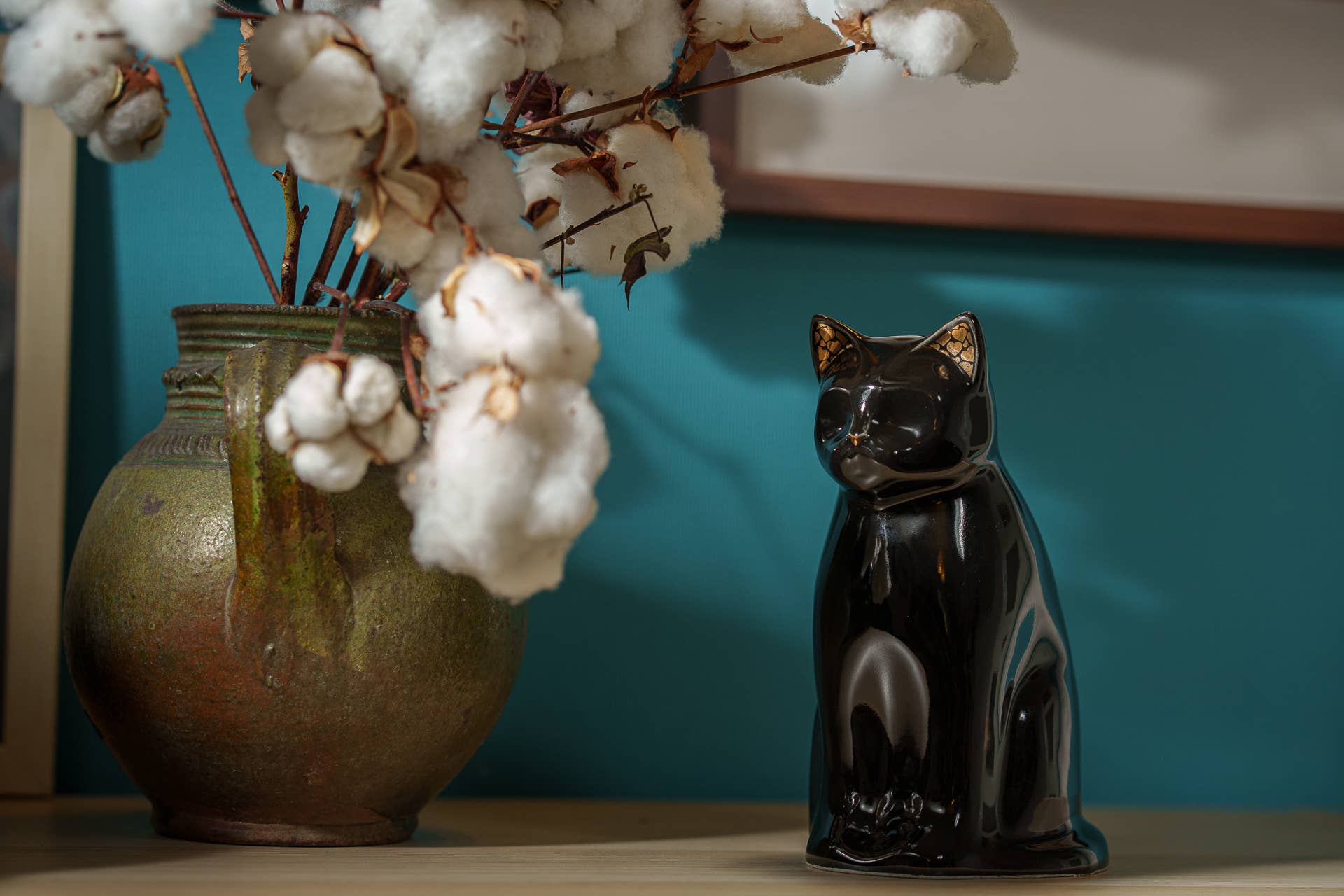 Pulvis Art Urns – Großhandel Haustier-Urne/Andenken-Box – "Meow" Tierurne für Katze – Schwarz | Keramik8