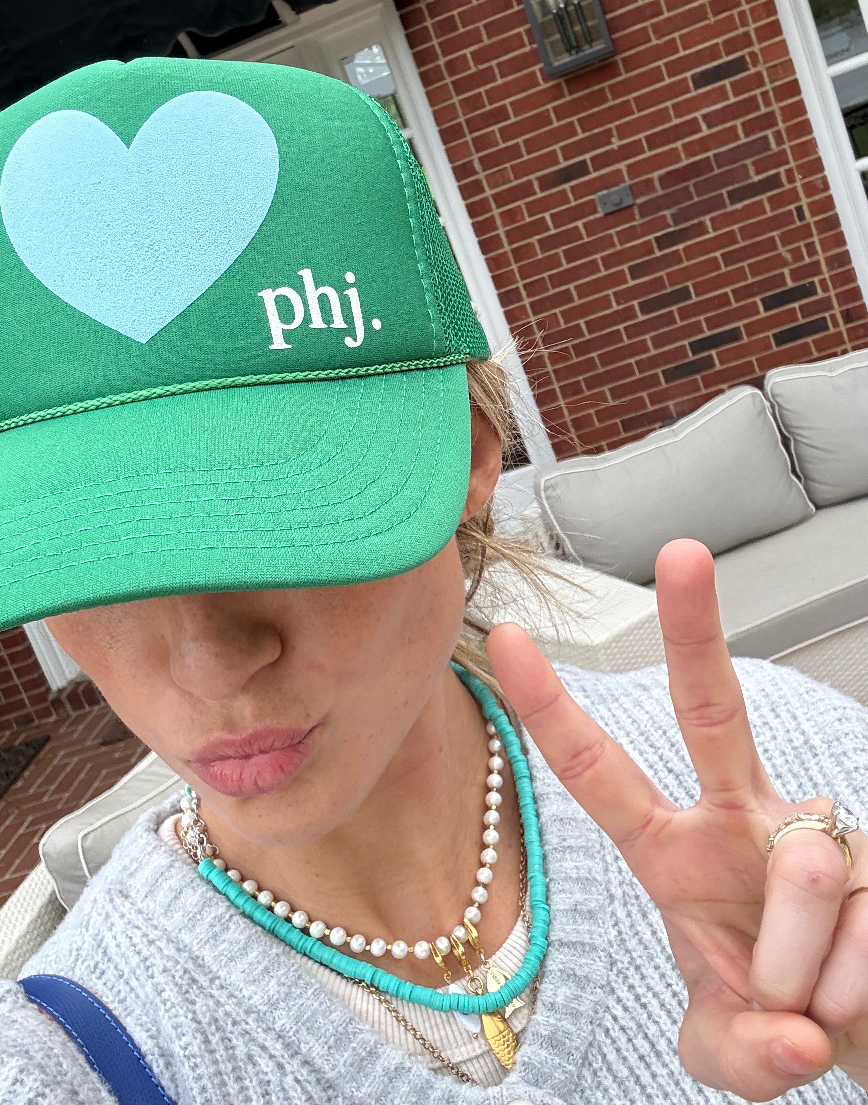 La Fête Goods - Wholesale Trucker Hat - Women's - Happy Heart Trucker Hat2