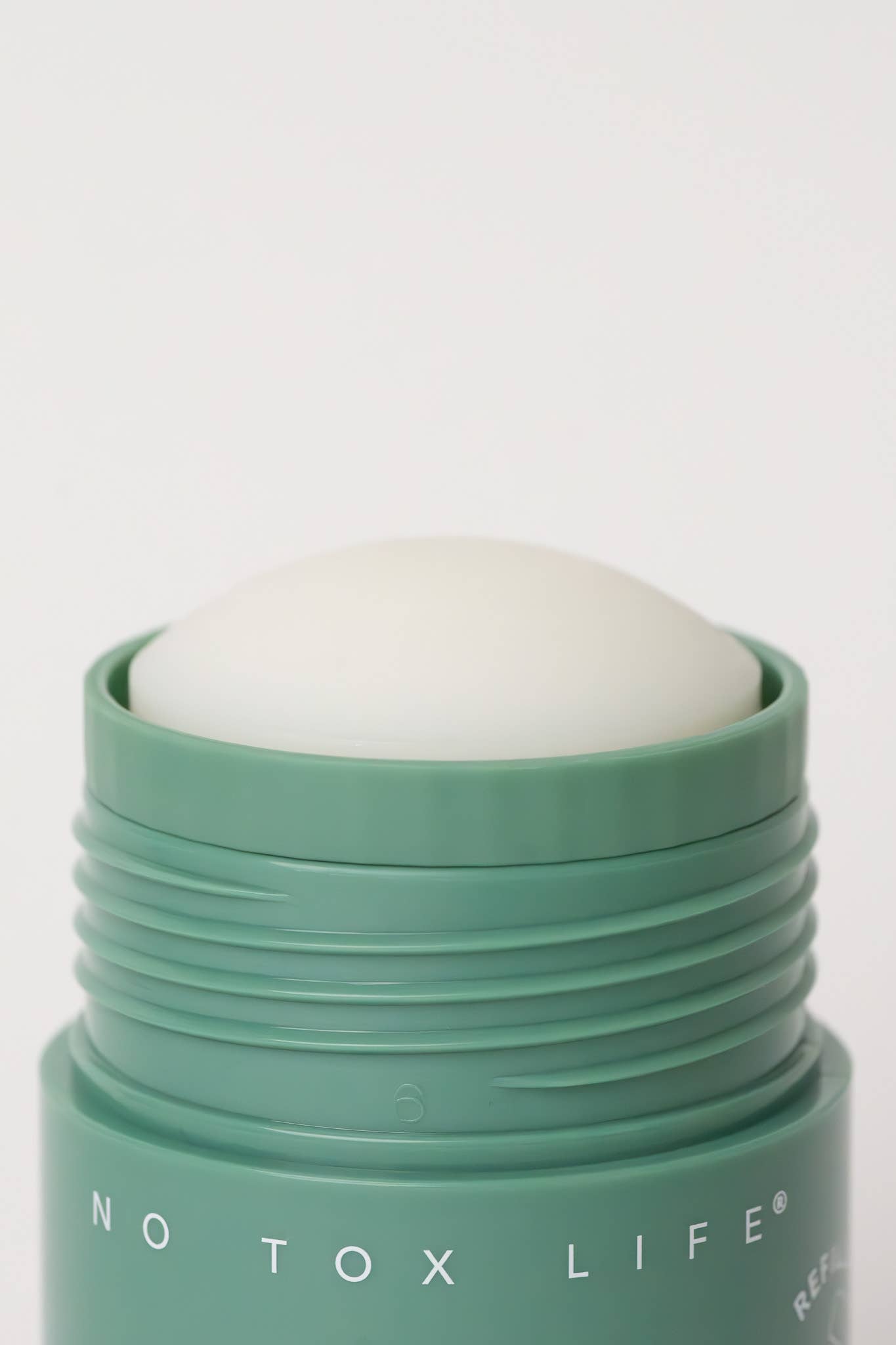 No Tox Life - Wholesale Deodorant - Unisex - SOLIDSILK® Deodorant (Pure Aloe) Refillable TUBE - No Tox Life5