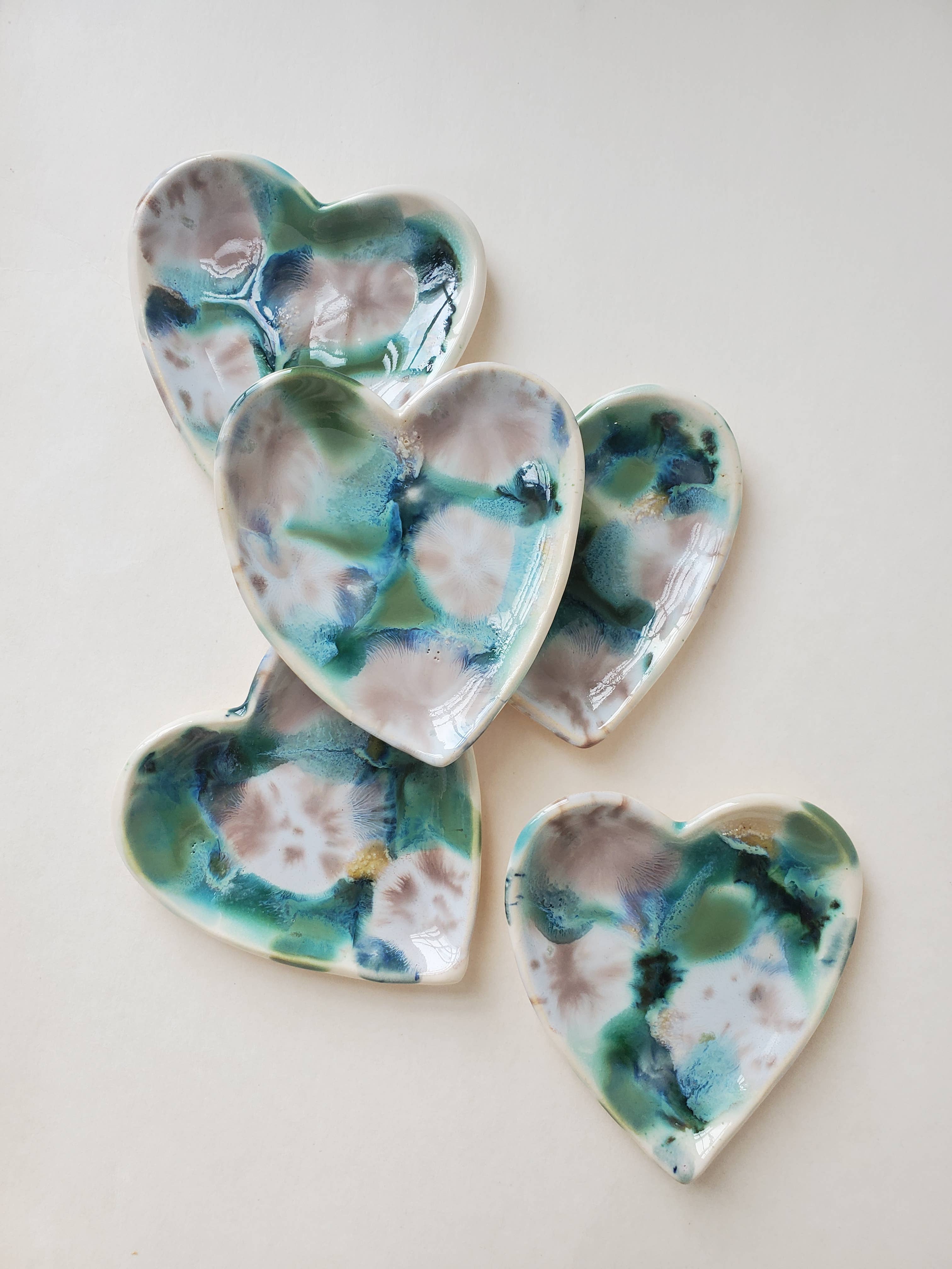 CURIOUS CLAY - Wholesale Jewelry Dish - heart ring dish2