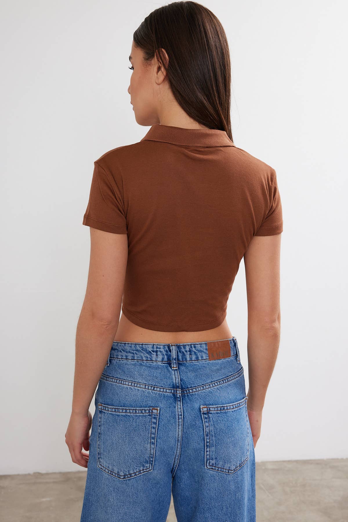 VAV NEW YORK – Engroshandel Polo - Dame – Dame polo-neck cropped t-shirt med kort snit11