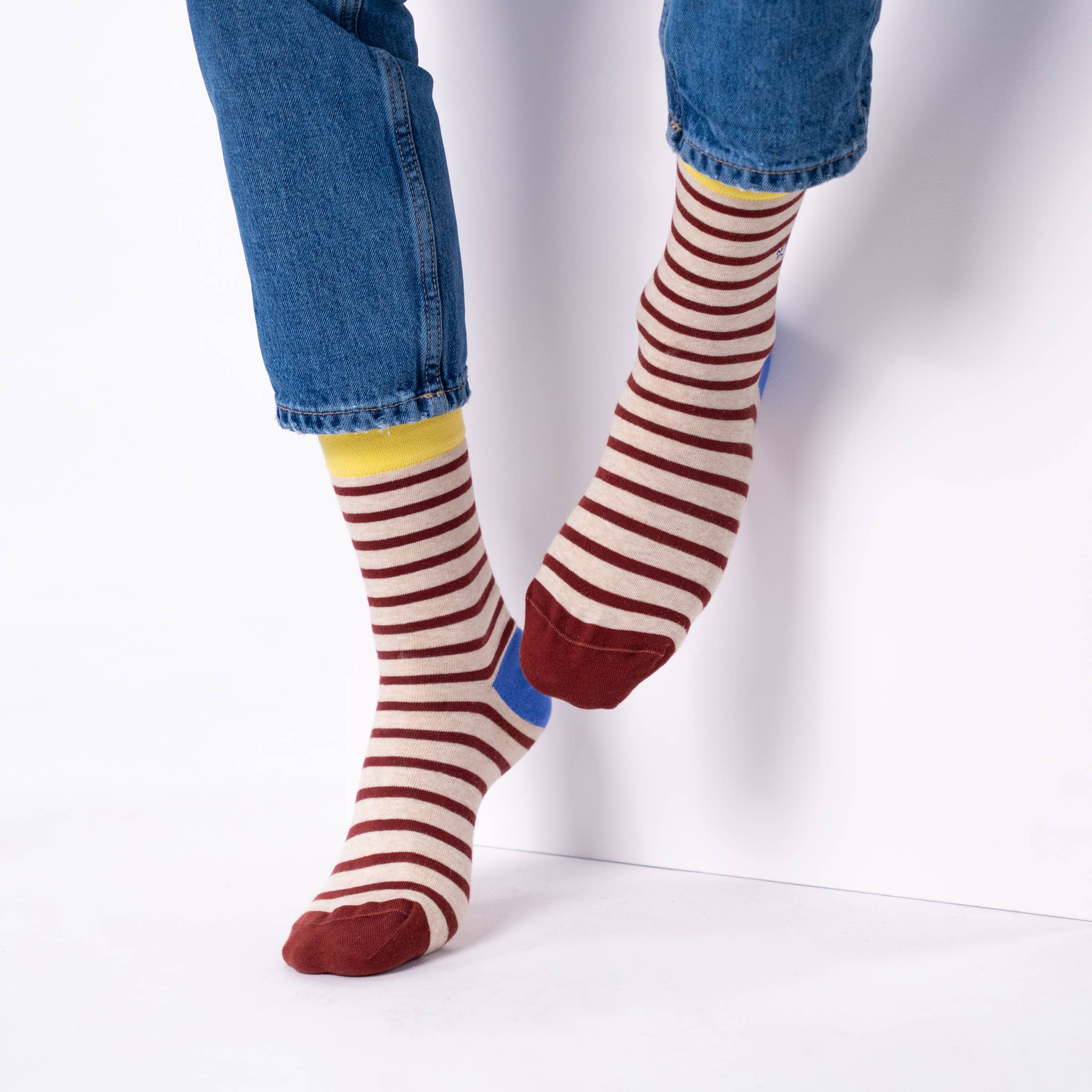 BILLYBELT - Wholesale Socks - Men's - Combed cotton socks with beige stripes, burgundy striped3