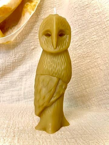 100% Bijenwas Pilaar Kaars - Kerkuil voor wholesale door Buzz In The Hills