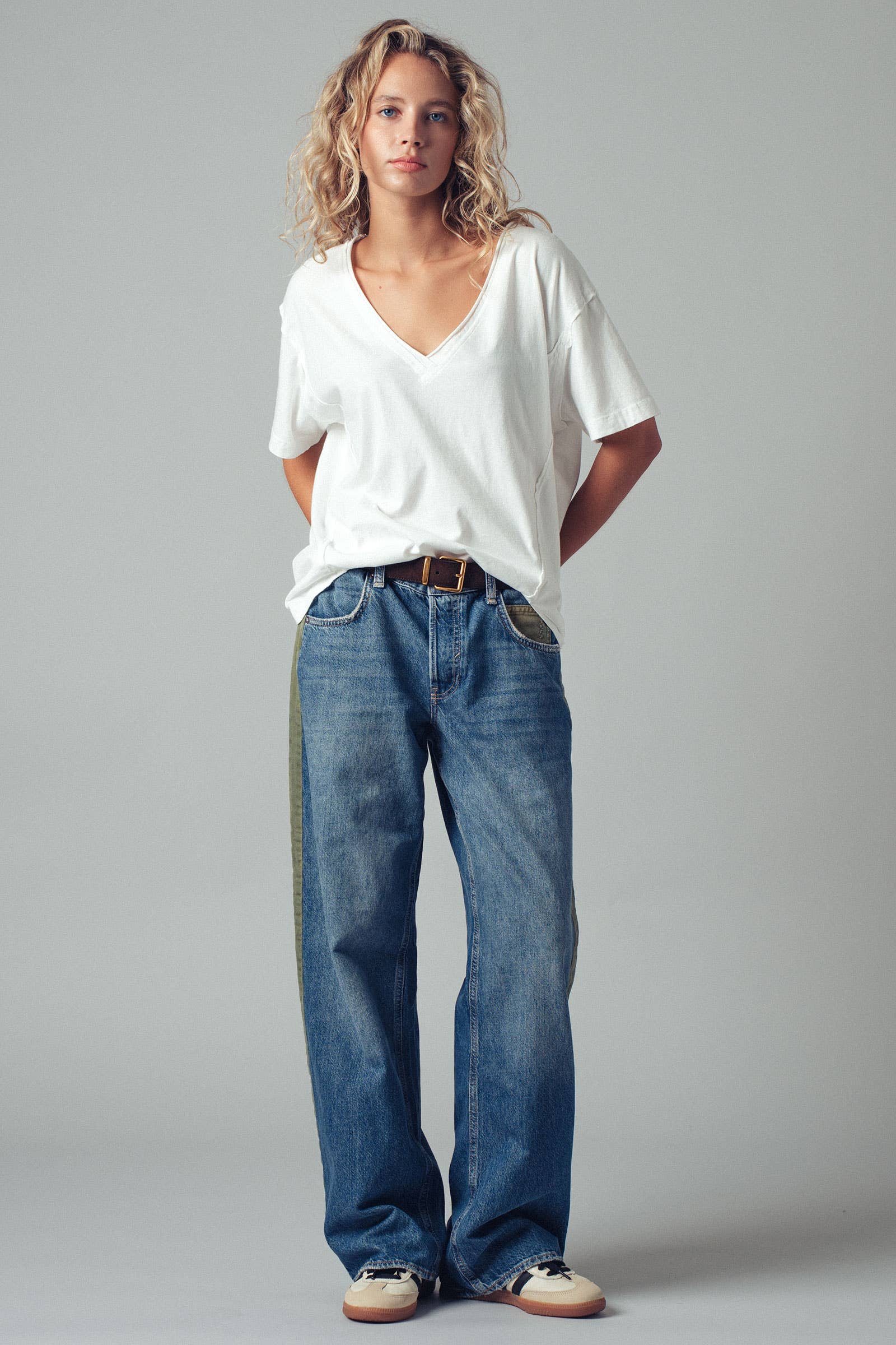 Urban Daizy - Wholesale T-Shirt - Women's - Vintage Wash V-Neck Cotton Tee9