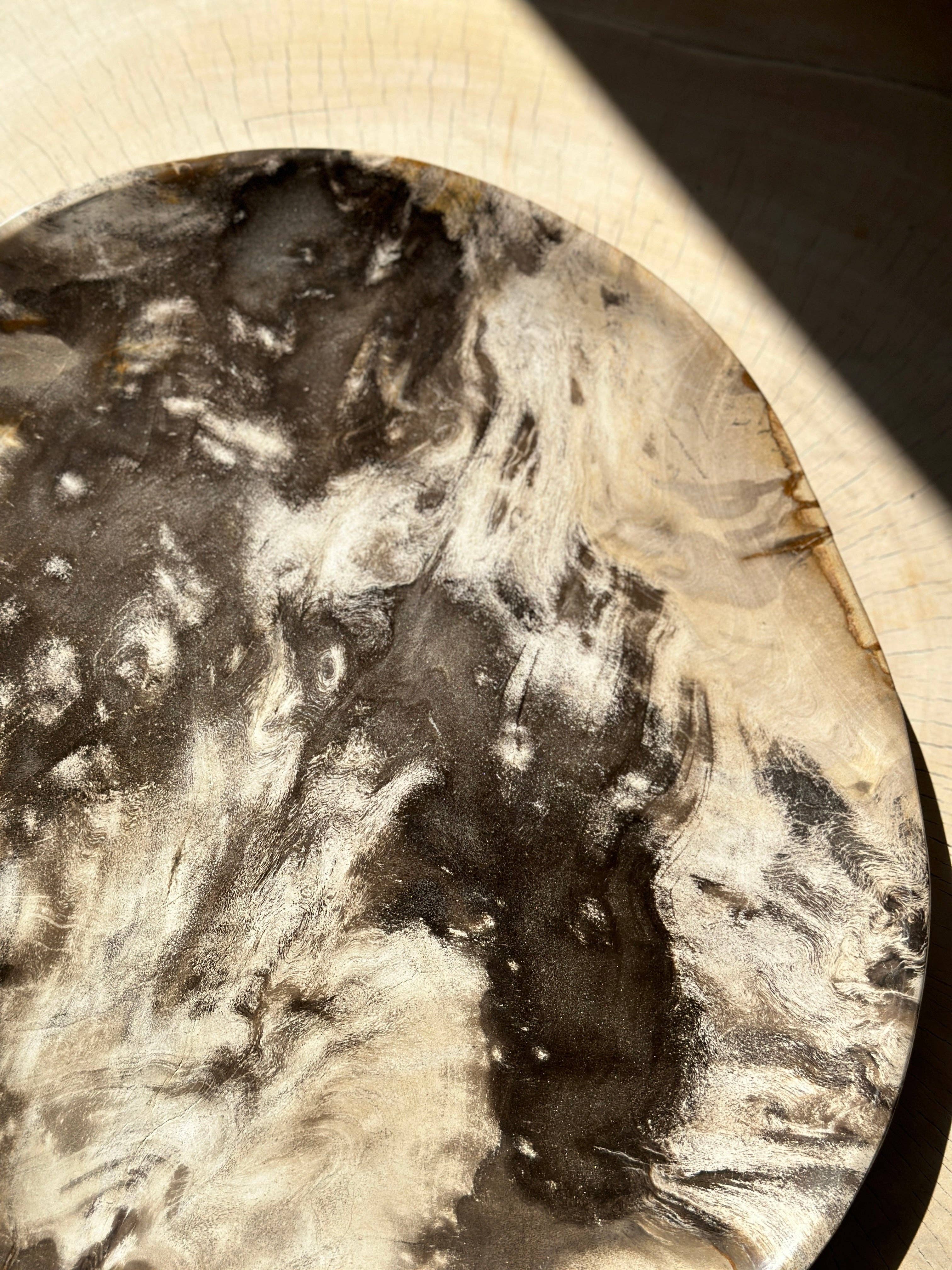 Office Objets - Vente Assiettes/plats/bols de décoration - Très grand vide poche ou plat en bois pétrifié45