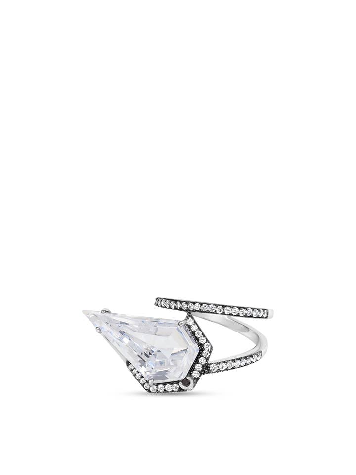 Anel Blade com Diamantes Brancos em Platina por atacado de SALLY SKOUFIS™