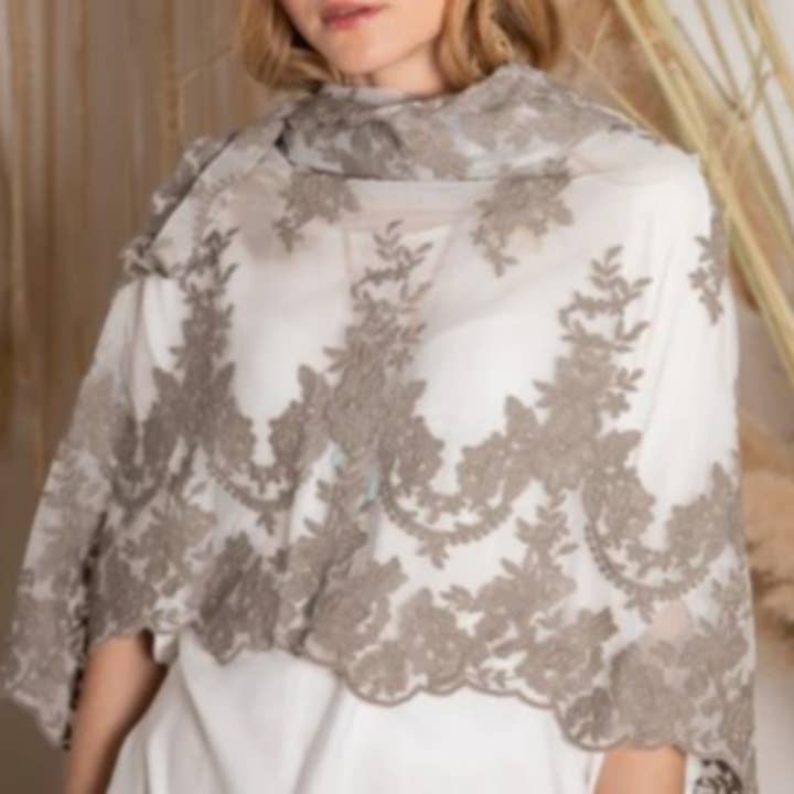 Versailles scarf for wholesale by Chez Moi