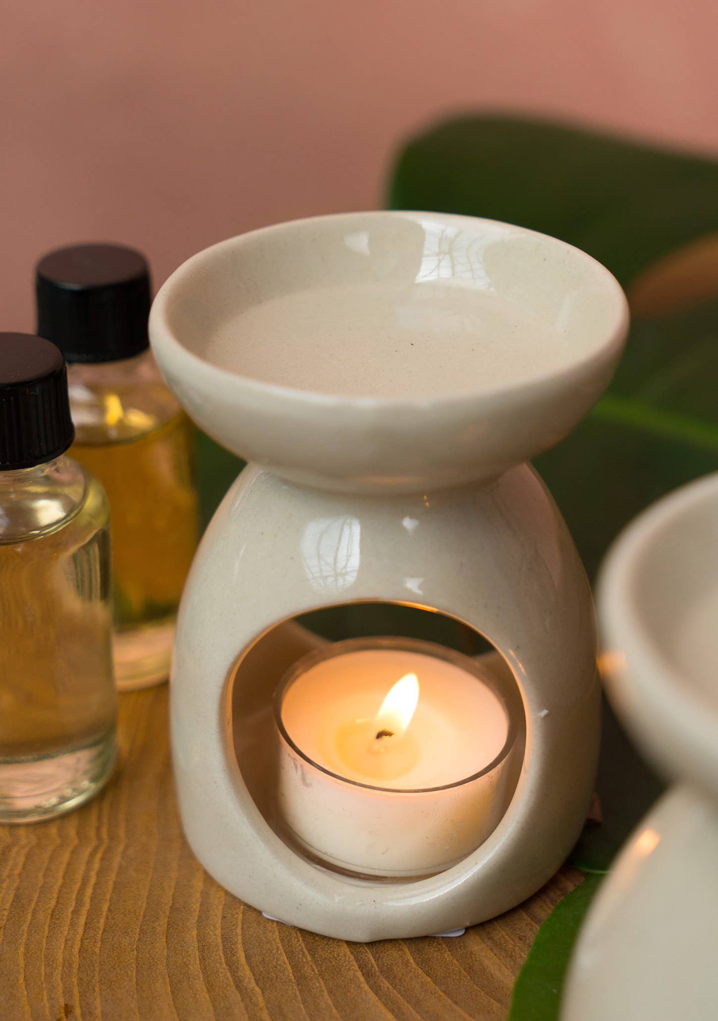 Namaste – wholesale Oil warmer – Ceramic Oil Burner2