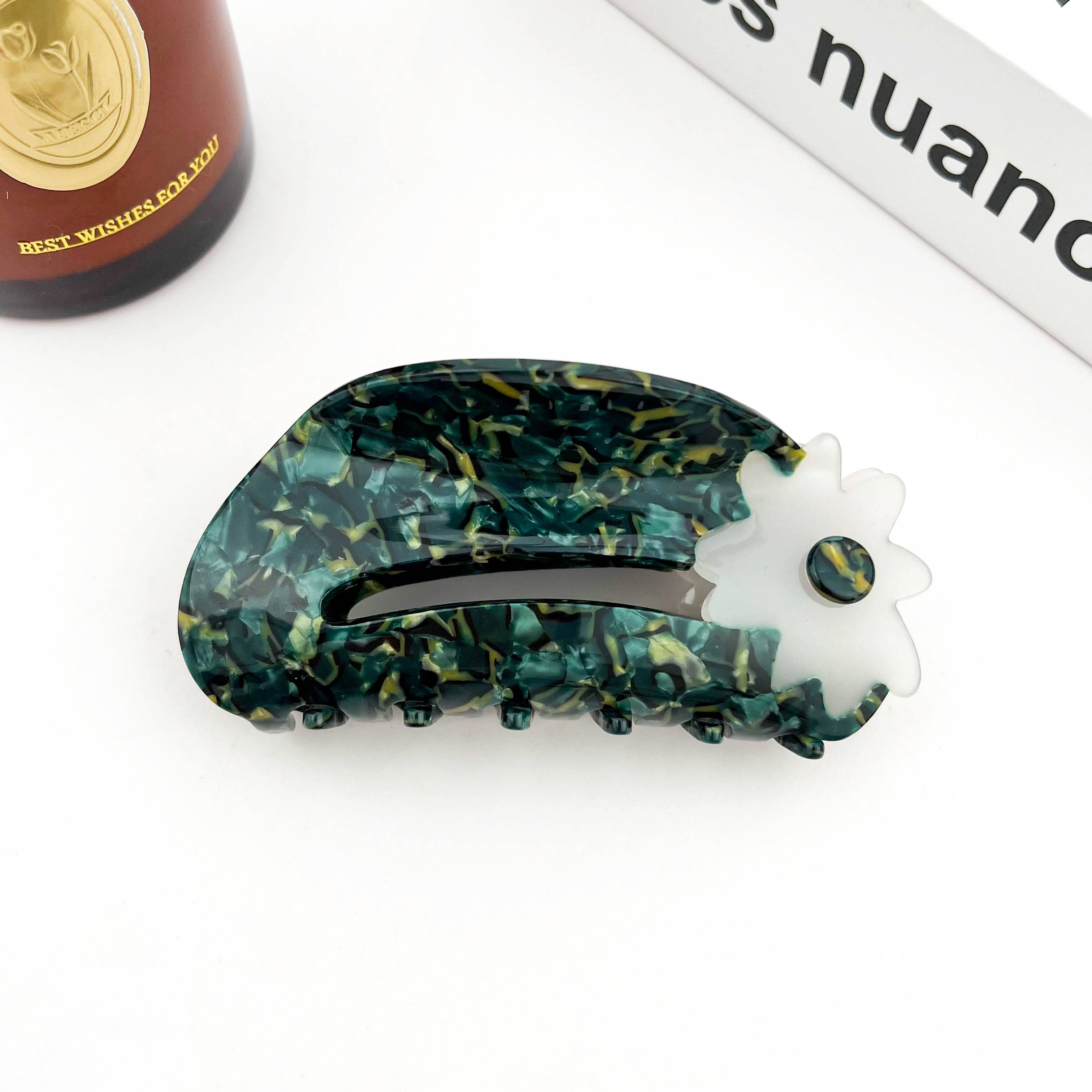 TheDivaSoap - Wholesale Hair Clip - Women's - Acetate Hollow Green Flower Hair Claw0