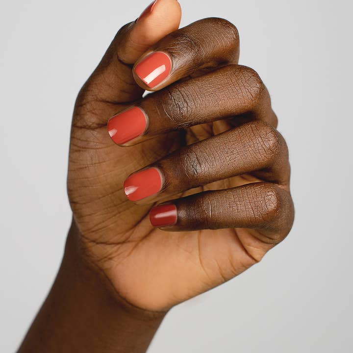 Sienna – Großhandel Nagellacke – Leben4