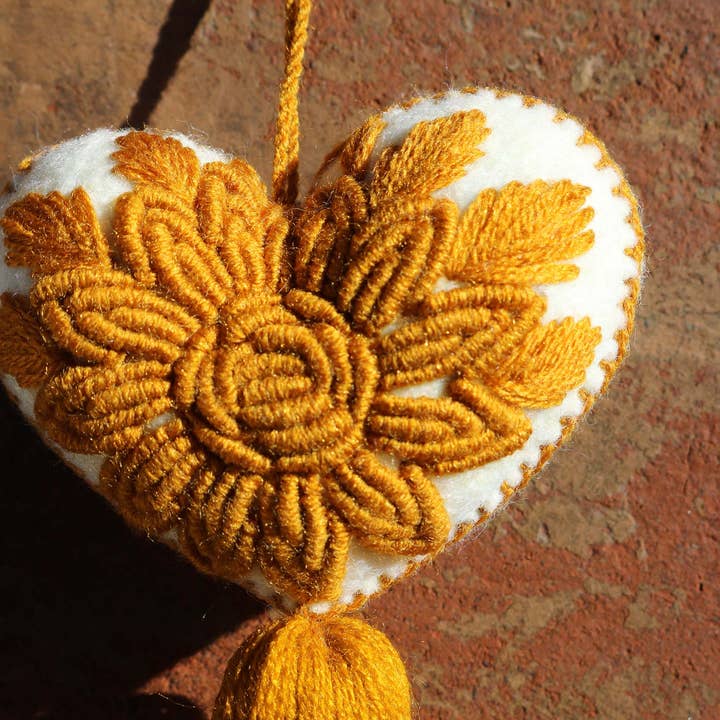 P.I. Project France - Wholesale Ornament - Hand-embroidered decorative tassels2