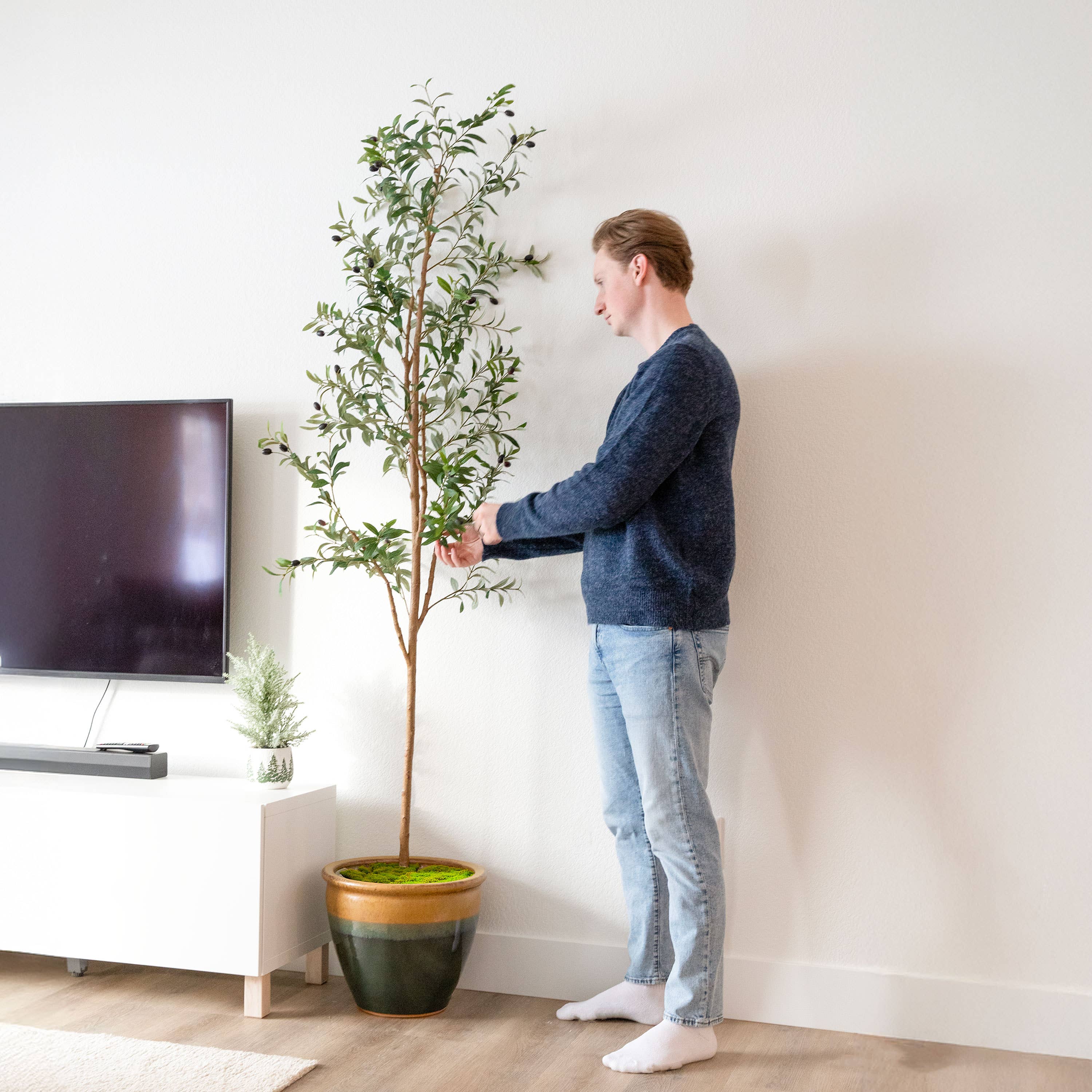 Sunnydaze Decor - Wholesale Artificial Plant - Artificial Olive Tree with Silk Leaves - 7 ft - Set of 210