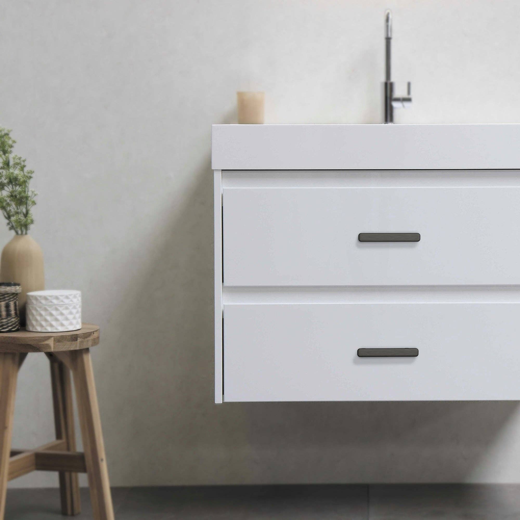 Island Universe Hardware Inc. - Venta al por mayor Pomos/tiradores - Tirador de Barra Plana con Borde Curvo Moderno1