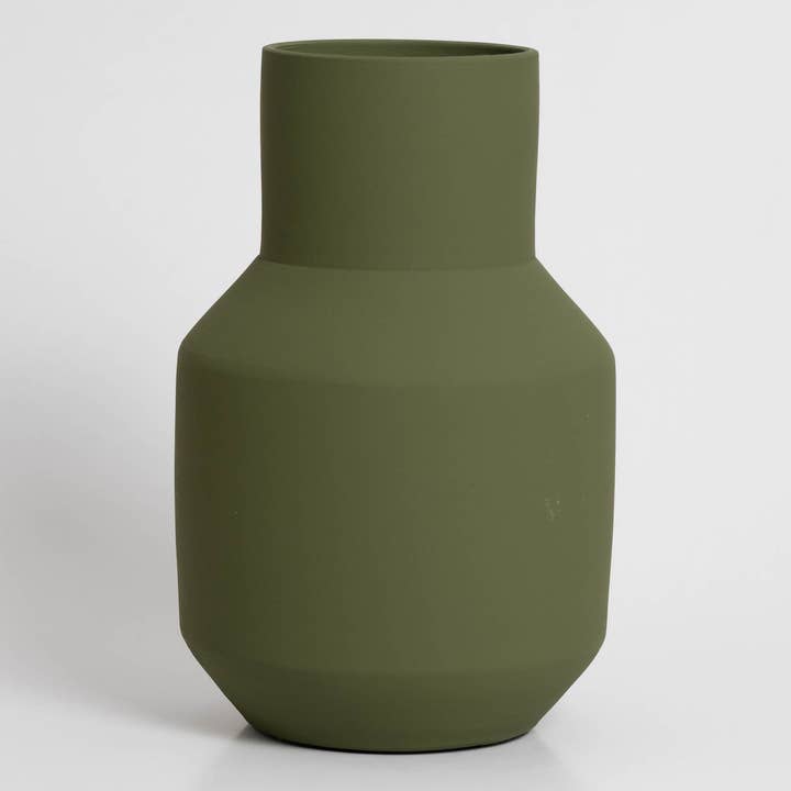 Grön Sado-vas i keramik i olivgrönt - perfekt för torkade blommor för wholesale på Faire3