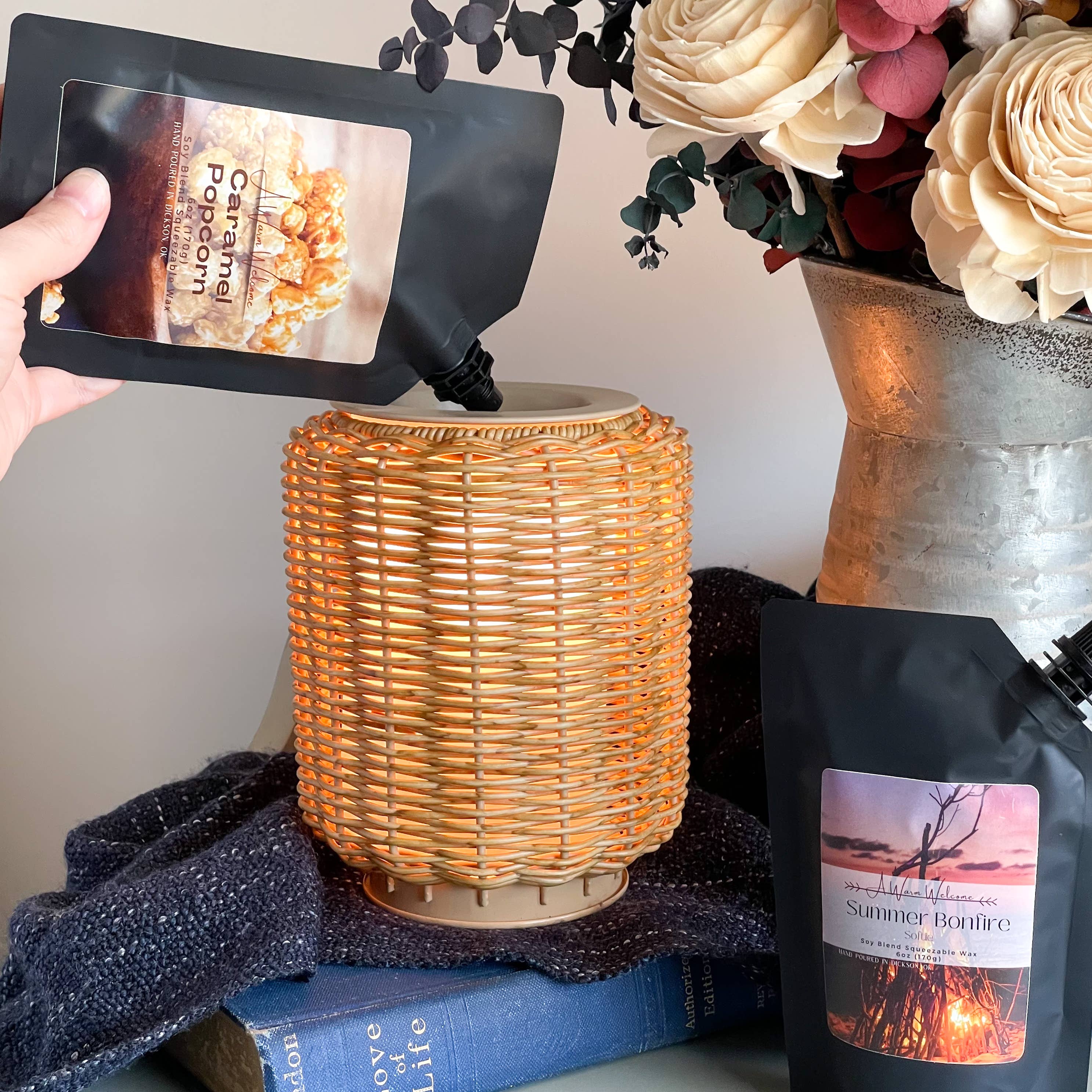 A Warm Welcome - Wholesale Wax Melt - Pumpkin Apple Butter Softie | Squeeze Wax Melt | Soft Candle3