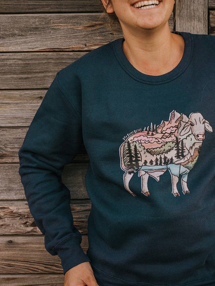 Rocky Mountain Brahma met ronde hals voor wholesale door Wild Prairie Outpost