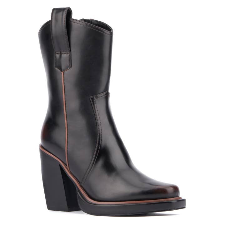 S3 Holding - Wholesale Cowboy Boots - Women's - Olivia Miller Women's Venus Ankle Boots