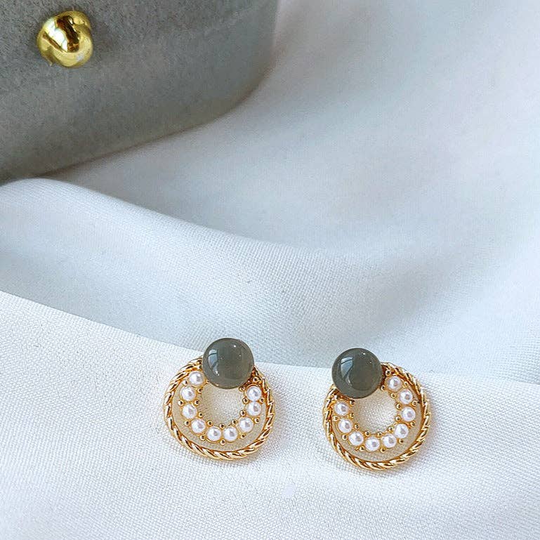 Revelari - Wholesale Stud/Post Earrings - Elegant Pearl Circle Stud Earrings0
