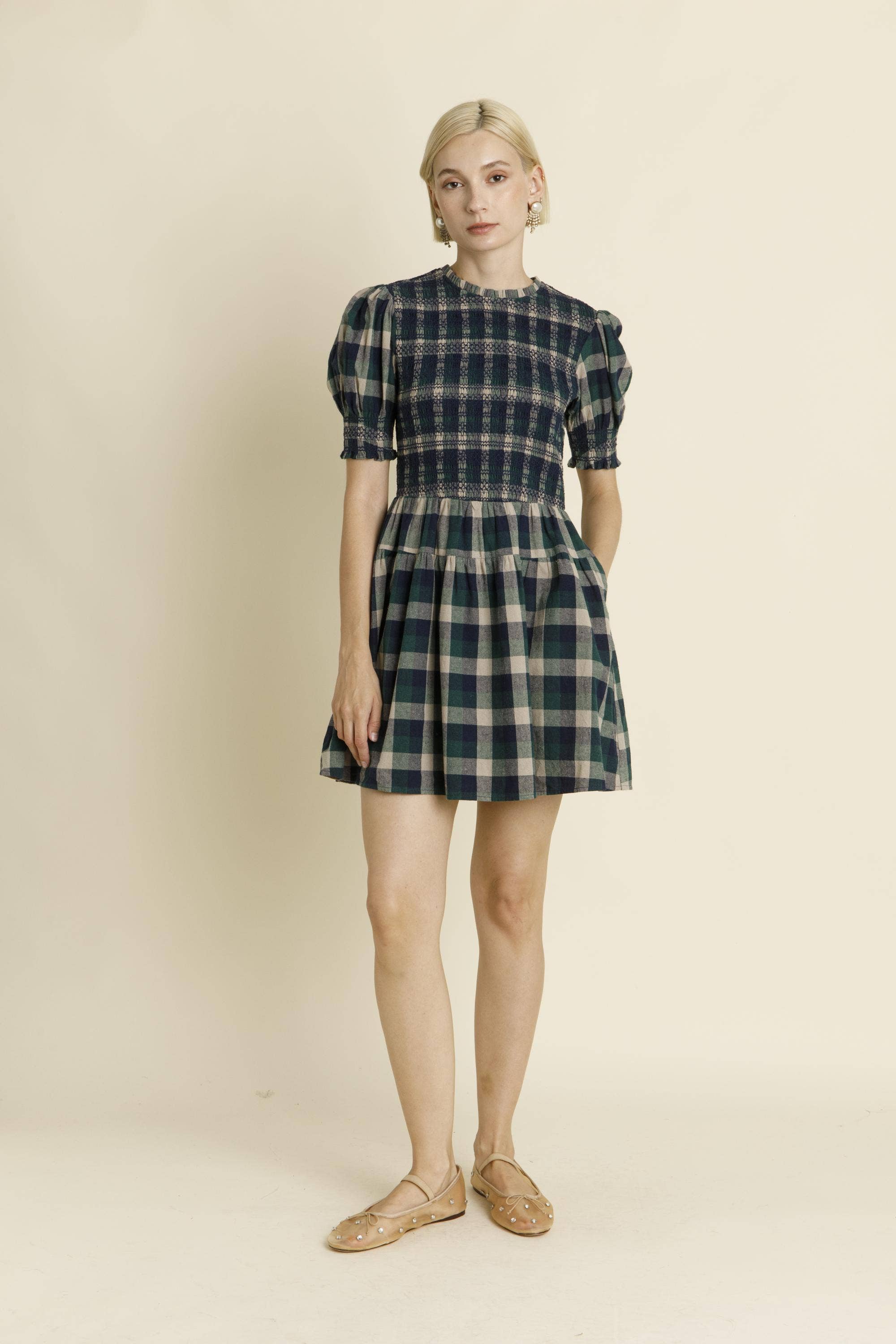 Aureum - Vente Robe – femme - AD1884 - MINI-ROBE SMOCKÉE À CARREAUX3