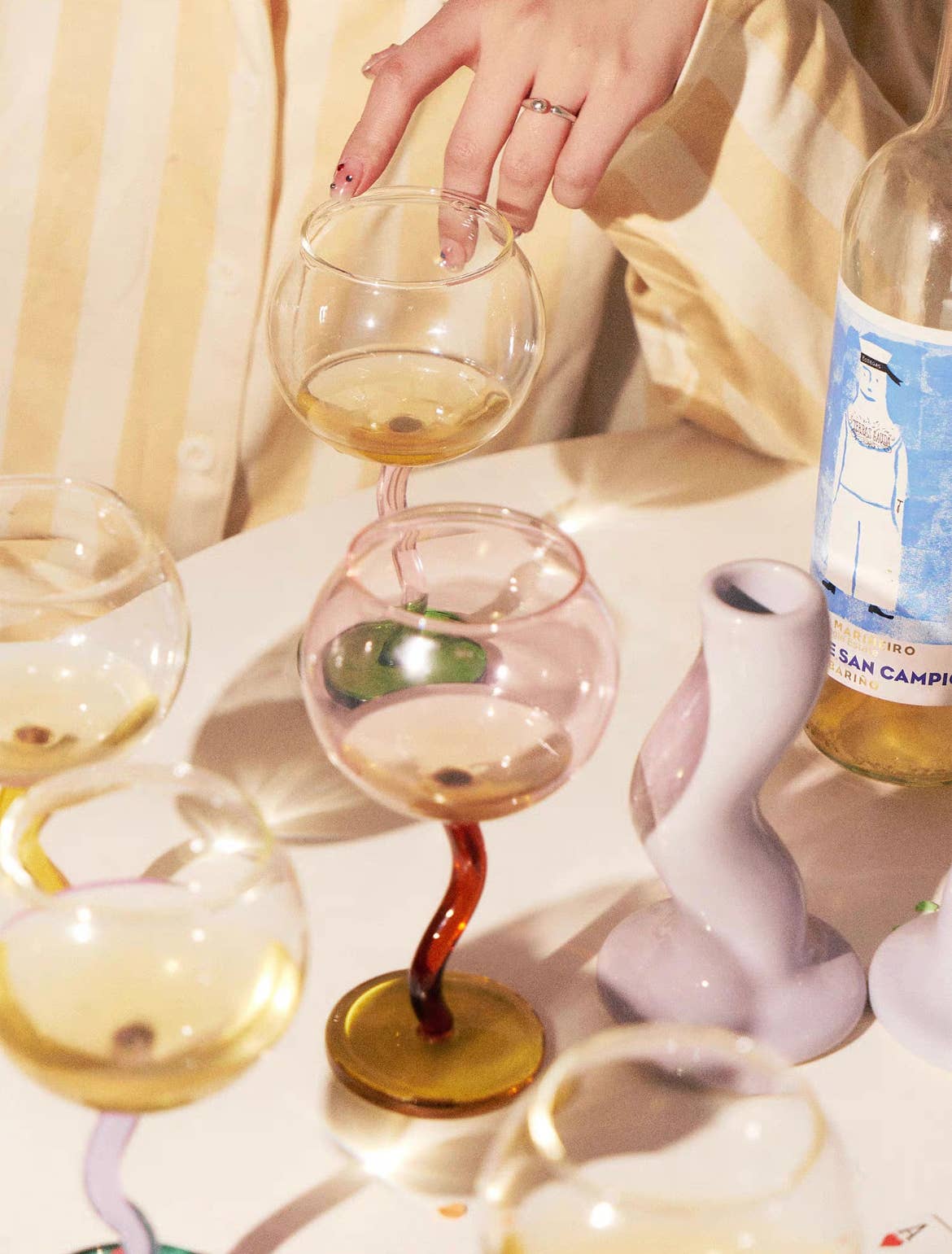 INSPECIAL HOME - Wholesale Wine Glass - Case of 40 Bubble Goblet, Retro Coloured Wine Cocktail Glass9