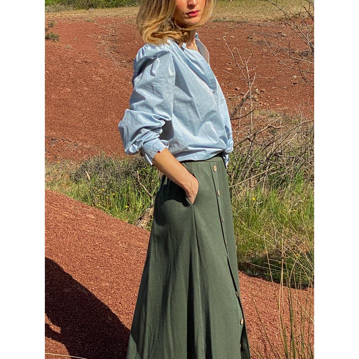 Lange wijde groene rok met vrije knoopsgat voor wholesale door reHer