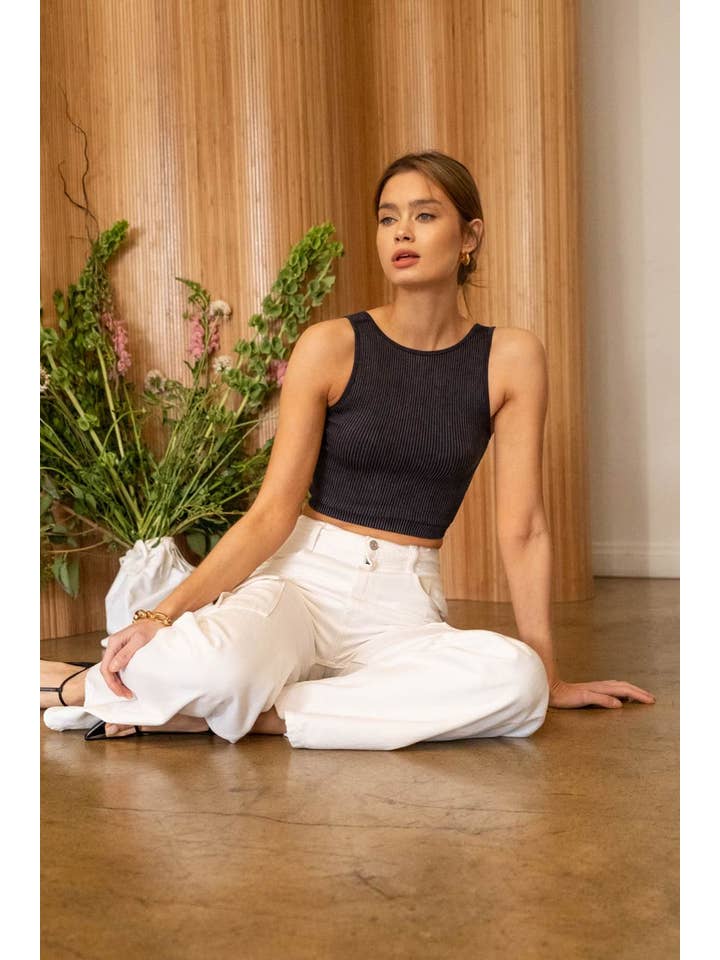 The Workshop Studio - Wholesale Knit Top - Women's - WASHED SEAMLESS CROP TOP