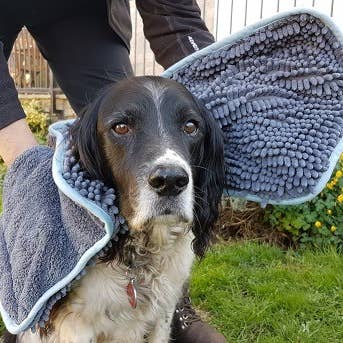 Henry Wag - Wholesale Pet Towel - Dog - Henry Wag Noodle Glove Dog Drying Towel 80 X 35CM2