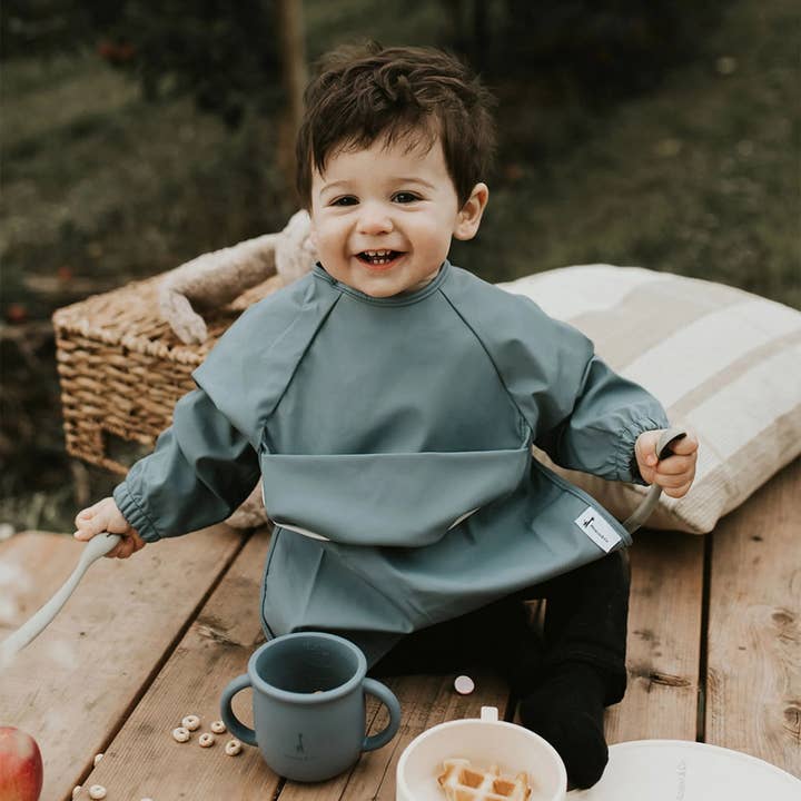 Micasso & Co - Wholesale Apron - Kids - Long-sleeve bib with integrated pocket16