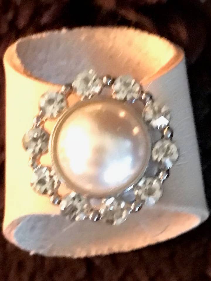 Wild Rag Slide or T-Shirt Slide with Bling & Pearl Center for wholesale by Wild Horse Clothier