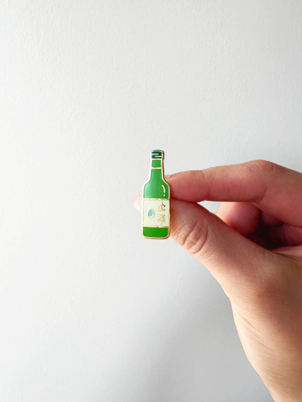 Tickle Me Lavender - Wholesale Lapel Pin/Button - Korean Soju Enamel Pin