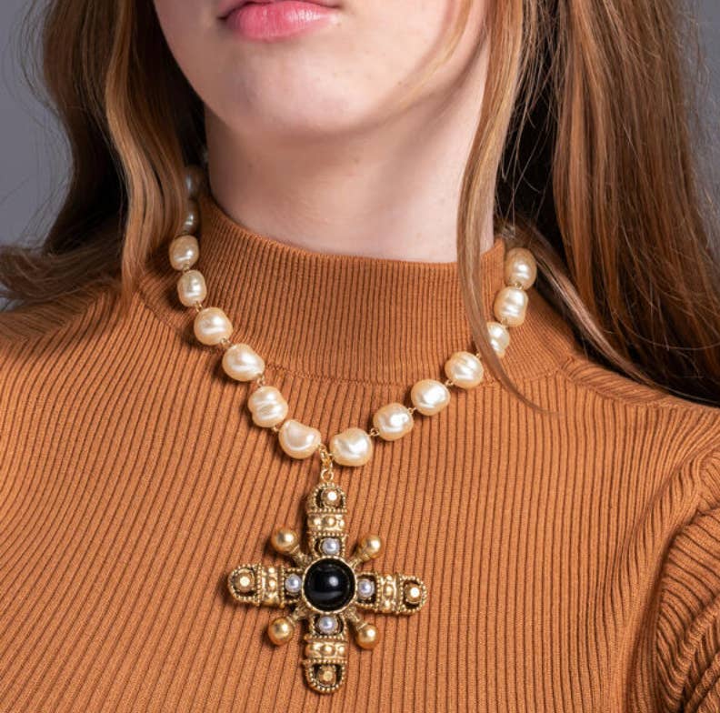 Yochi NY - Wholesale Pendant/Charm Necklace - Clarice