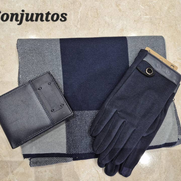 ENSEMBLE À OFFRIR. pour la vente par MIA LAROUGE