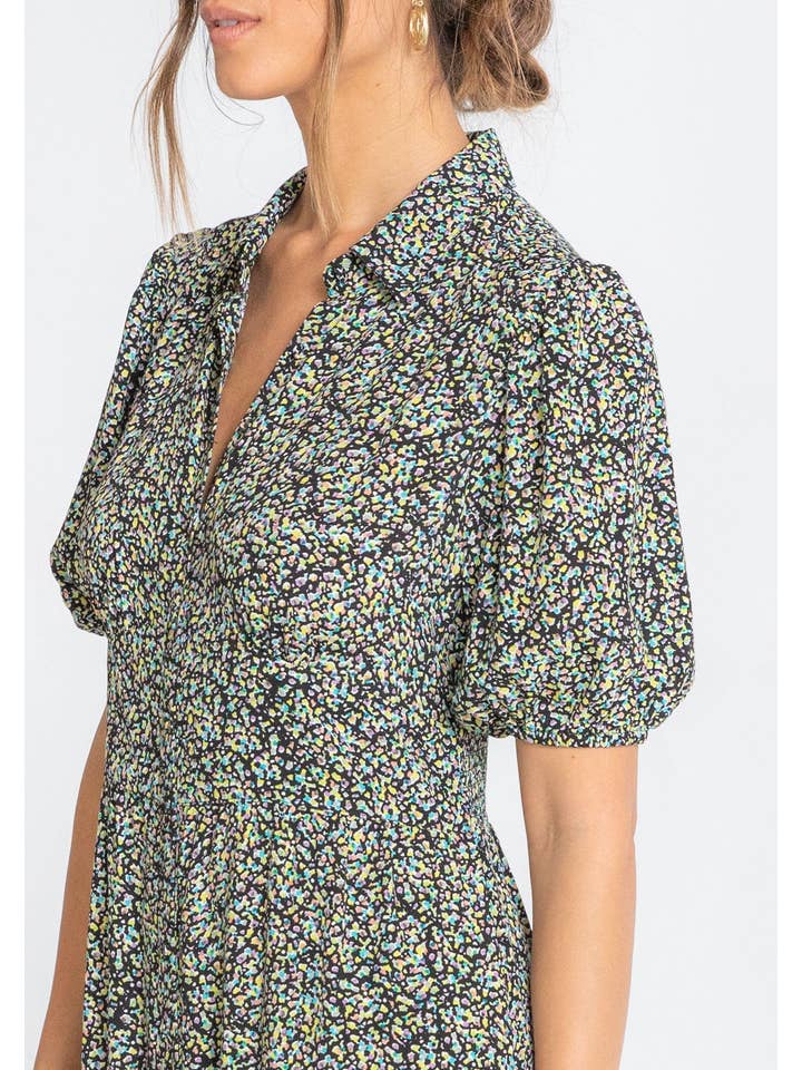 Noir/citron vert Robe longue abstraite à manches bouffantes en vente sur Faire7