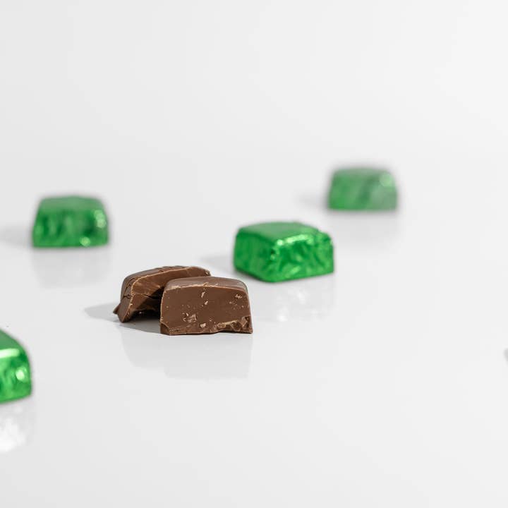 ANNIES CHOCOLATES - Wholesale Chocolate Box - Smoothies Boxed Milk Mint 6pc.1