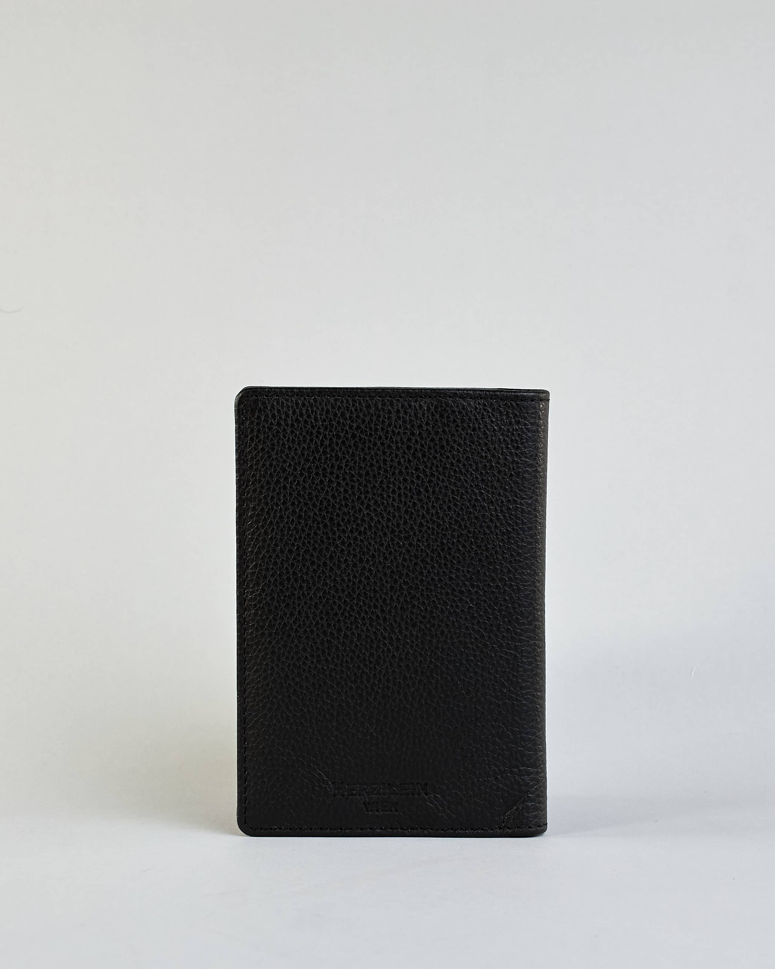 Herzilein-Wien GmbH - Wholesale Passport Case - Women's - Passhülle Leder 52