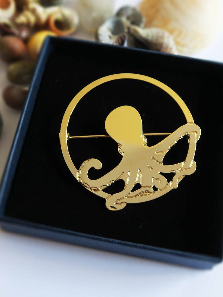 Octopus brooch for wholesale by Hirondelle Bijoux