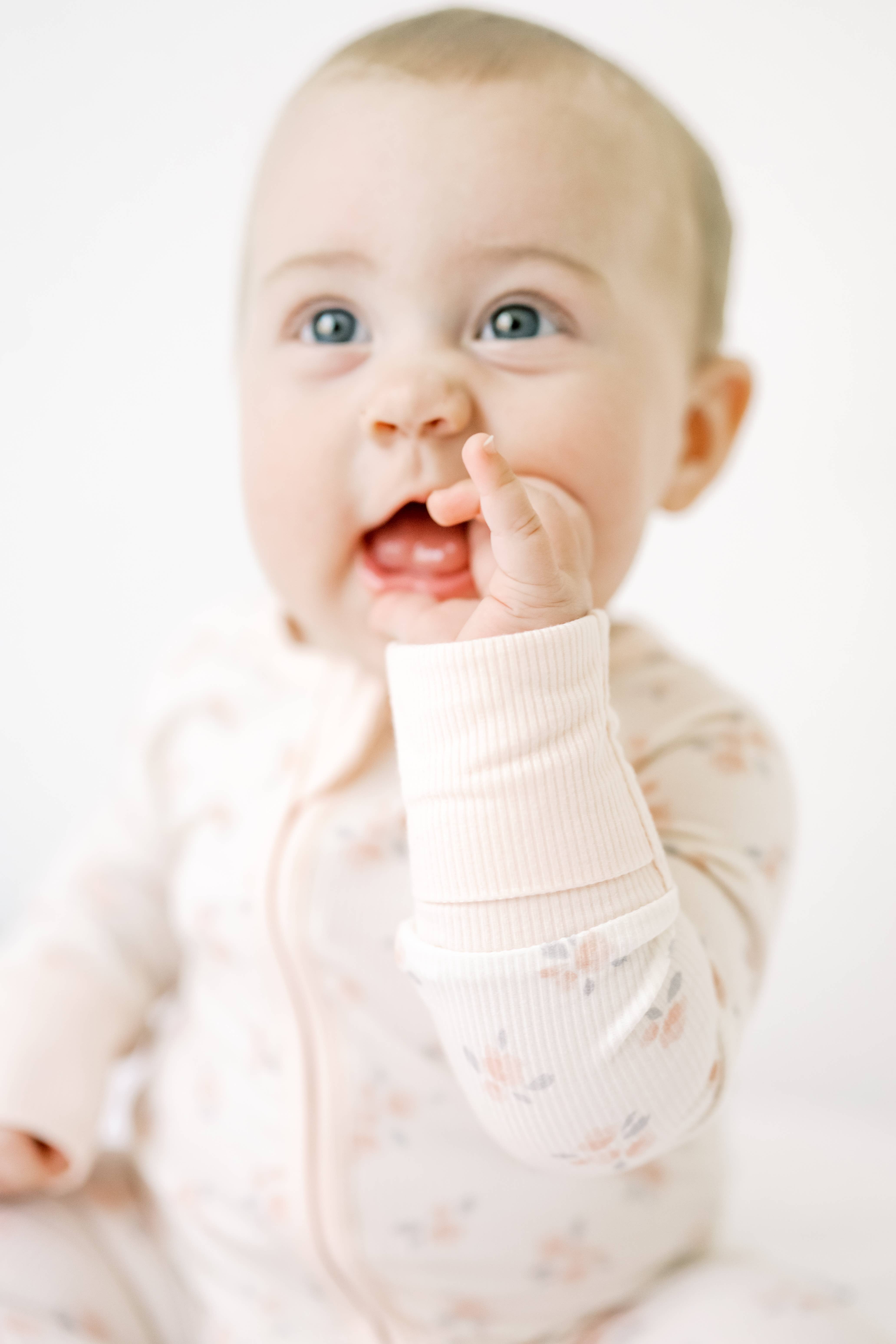 Dreamy Skies Baby – wholesale Jumpsuit – Baby – Ribbed Bamboo Convertible Romper in Ellie Floral5